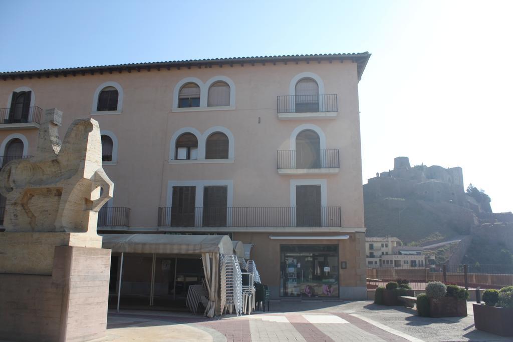 Apartment Market Square Cardona Chambre photo
